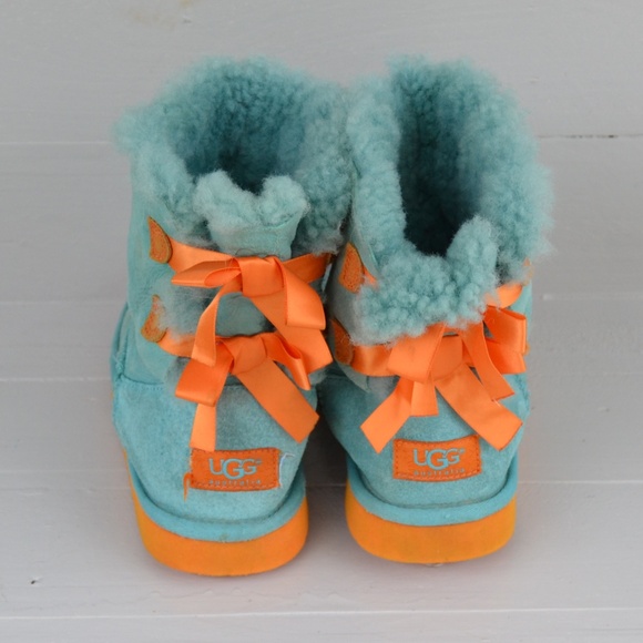 UGG Bailey Bow Boots Kids Sz 3 s/n 3280K Teal - Picture 3 of 7